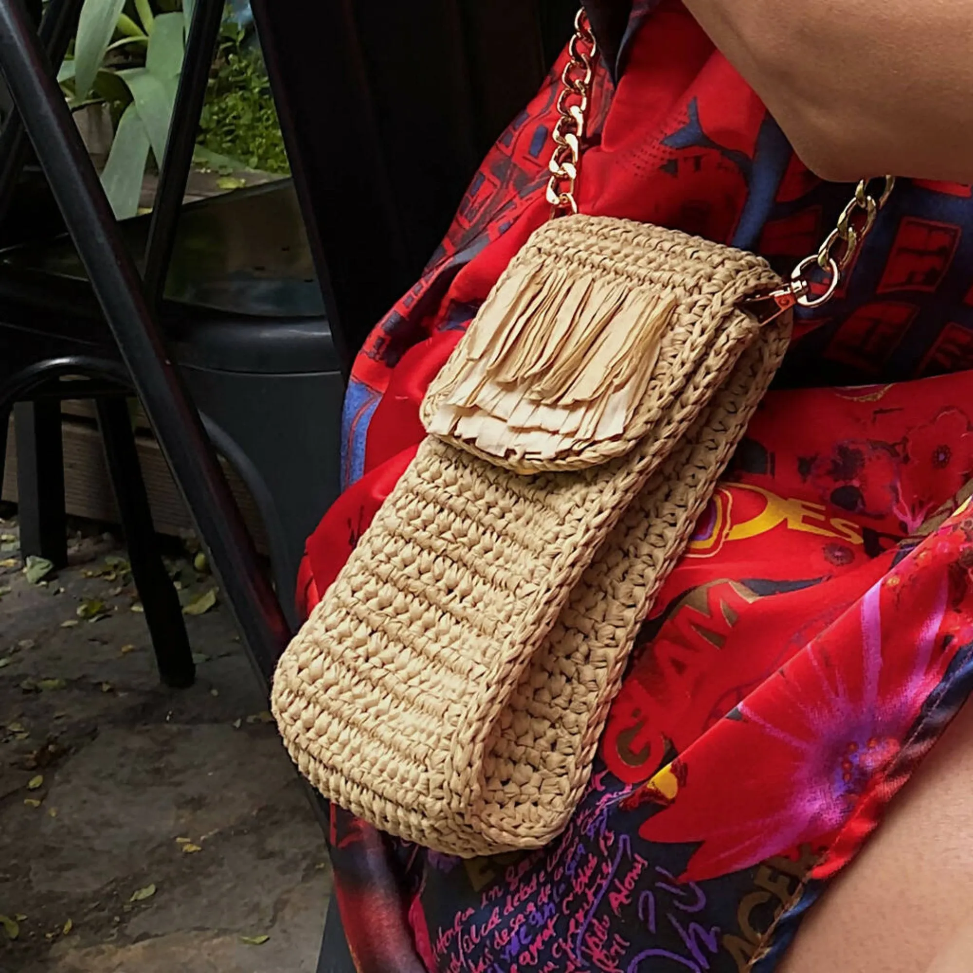 Women's Cell Phone Pouch, Cross-Shoulder Bag with Chain Strap in Natural Paper Yarn